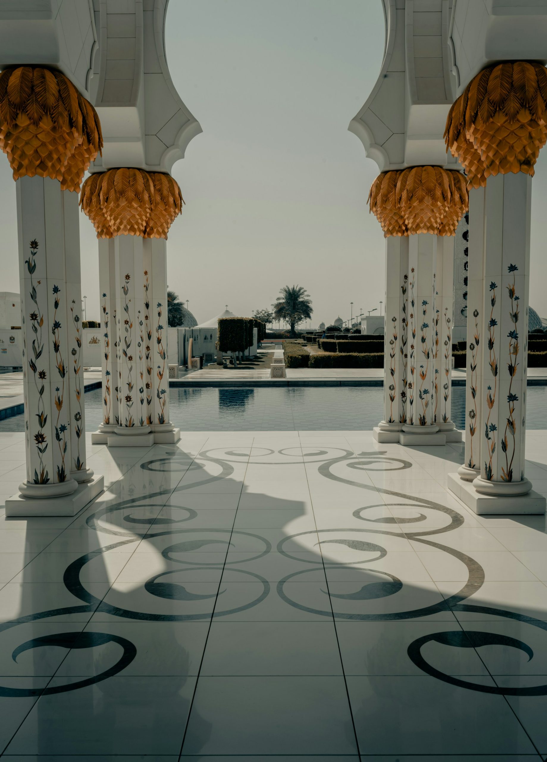 Interior Finishing & Decorative Installations


